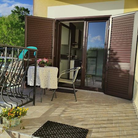 Apartmani Melia Marcelji ภายนอก รูปภาพ