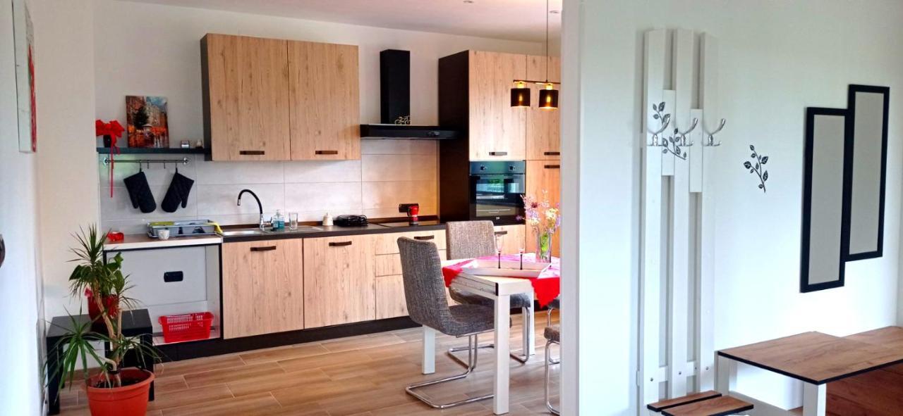 Apartmani Melia Marcelji ภายนอก รูปภาพ