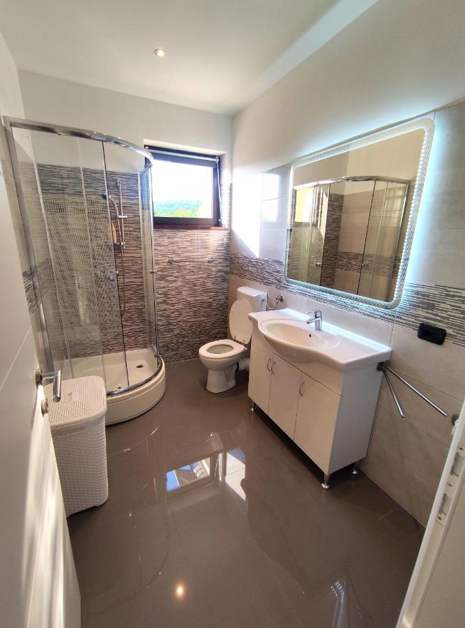 Apartmani Melia Marcelji ภายนอก รูปภาพ
