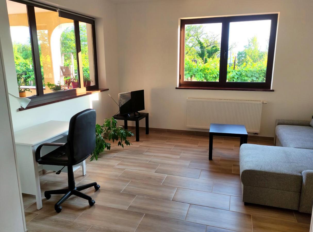 Apartmani Melia Marcelji ภายนอก รูปภาพ