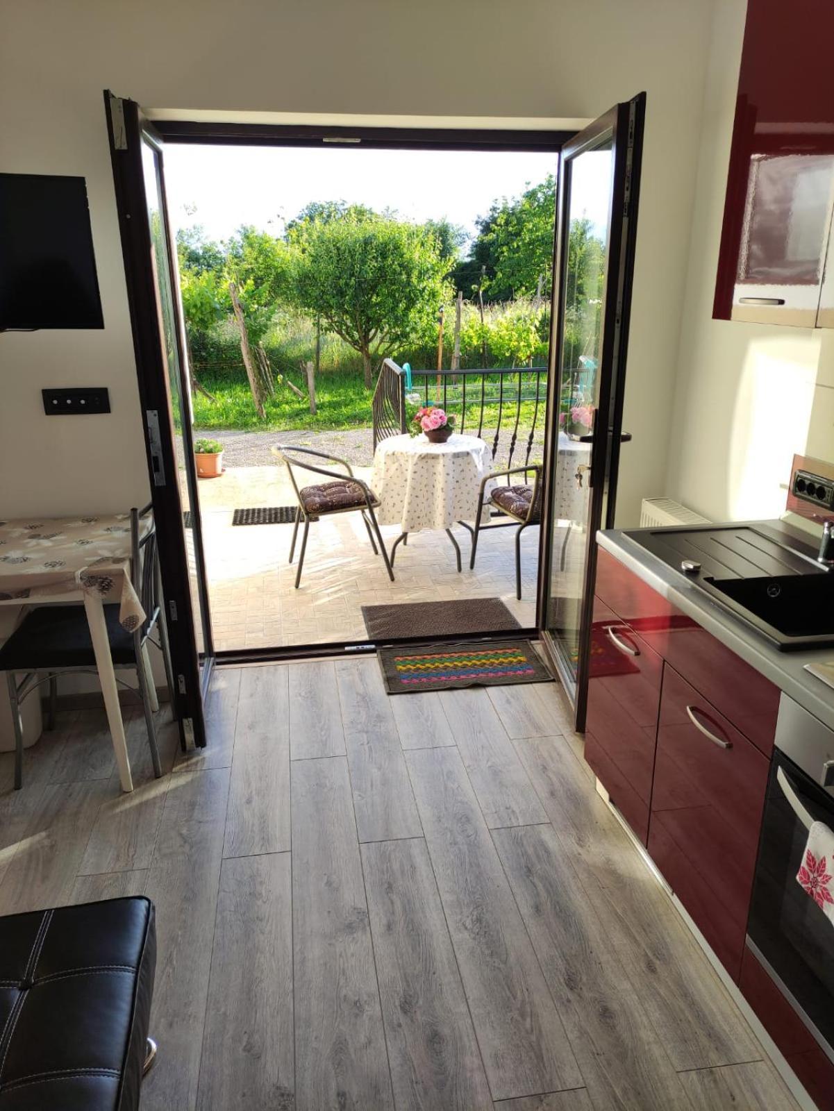 Apartmani Melia Marcelji ภายนอก รูปภาพ